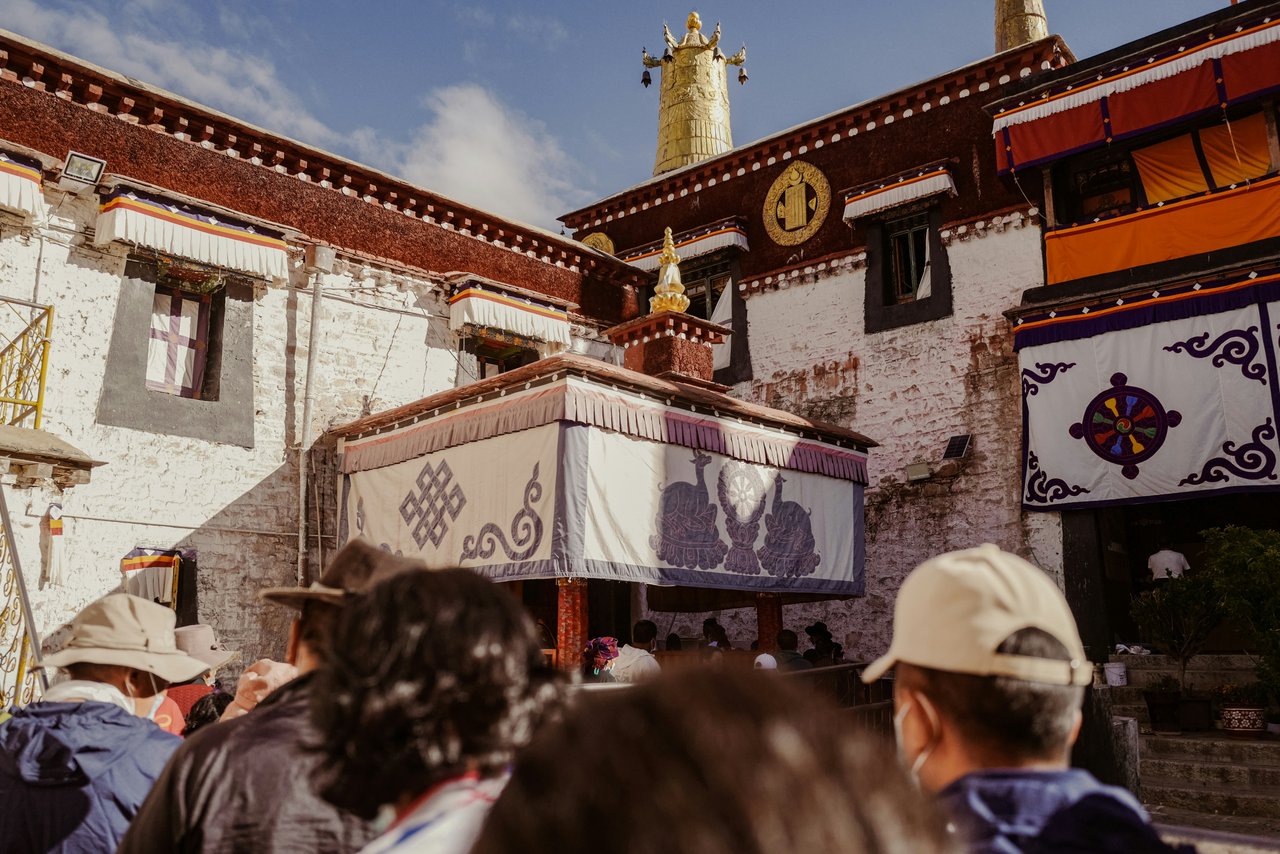 Lhasa 7-Day Panoramic Pilgrimage Tour